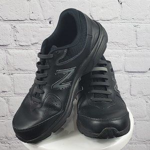 New Balance Size 9 Women's Walking Shoe